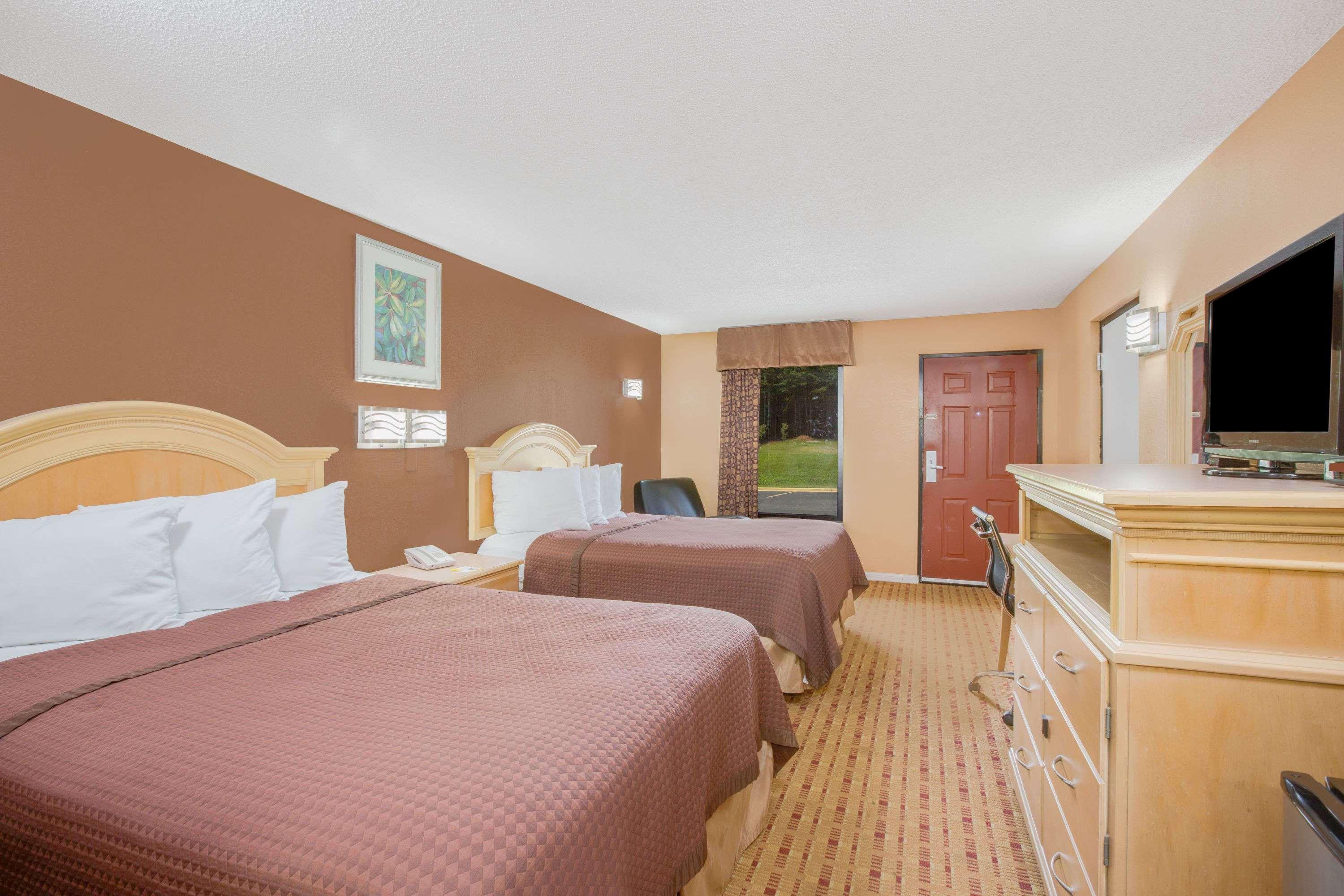 Columbus Inn And Suites Luaran gambar